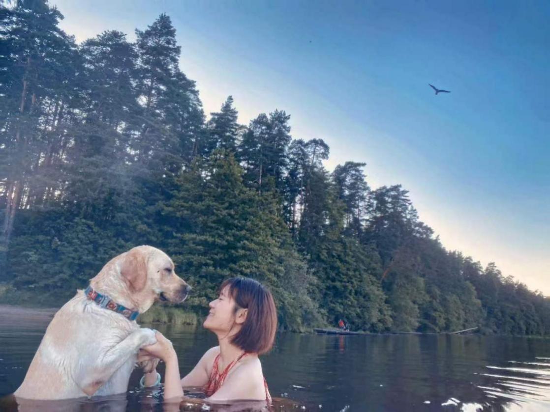 我，90后河南姑娘，在俄罗斯10年，买了一块1200平的地皮，打算盖别墅-华闻时空