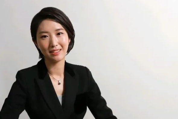 图片[7]-韩财阀千金“下嫁”美籍华裔军官！北大毕业当过海军，父母万亿离婚大战比韩剧还狗血…-华闻时空