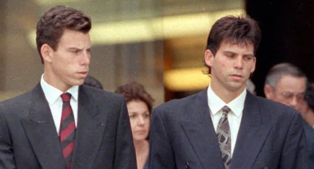 图片[27]-美国凶宅拍出上亿天价！弑父杀母案引热议，卡戴珊都出来为其开脱-华闻时空