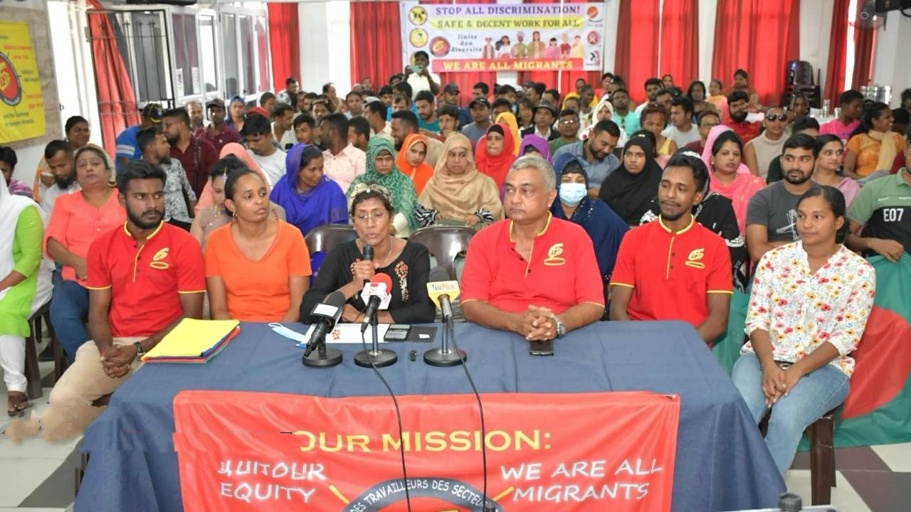 图片[1]-周日在荷精举行了国际移民日-华闻时空