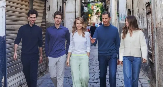 图片[4]-49岁叙利亚前第一夫人，“清新的英国女生婚后陷入贪婪”；被称“地狱第一夫人”！-华闻时空