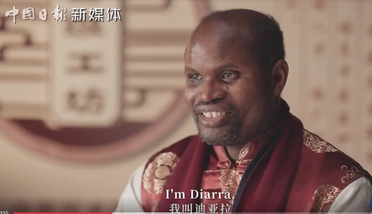图片[1]-这个老外拿到了首个中医博士学位-华闻时空