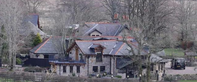 图片[5]-英国商人违章建房要求拆掉，他想了一个办法不但保住房子没拆，还能再建6套-华闻时空