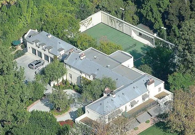 图片[10]-霉霉1亿美元的房产帝国曝光，网友：这得交多少税啊！-华闻时空