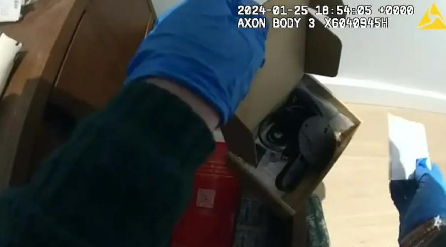 图片[6]-中国留英27岁博士生被控侵犯10名女性！庭审不认罪诡笑狡辩-华闻时空