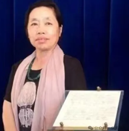 【华语诗人作品导读】燕淑清的诗丨江苏-华闻时空
