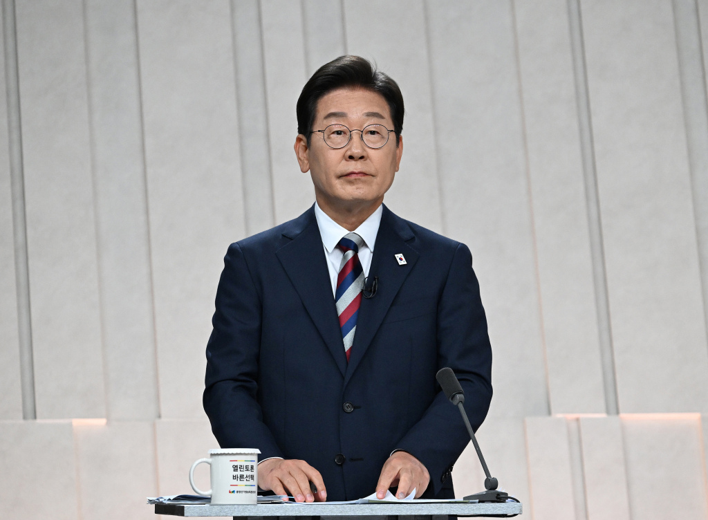 韩国大选最后一次民调：李在明支持率49.2%排首位-华闻时空