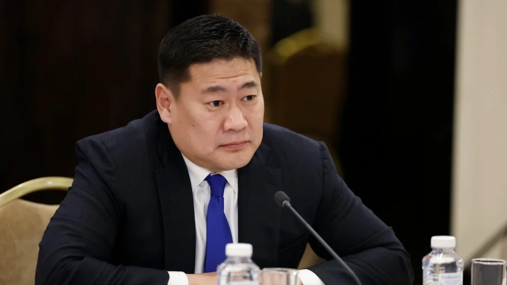 图片[1]-蒙古国“80后”总理遭解职，其子此前被曝生活奢华引发抗议-华闻时空