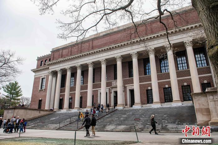 美国宣布对哈佛大学国际学生签证限制 暂停相关外国公民入境-华闻时空