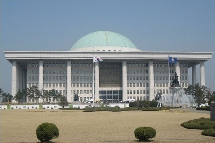 韩国国会通过“内乱特检法”，以查明尹锡悦发动紧急戒严真相-华闻时空