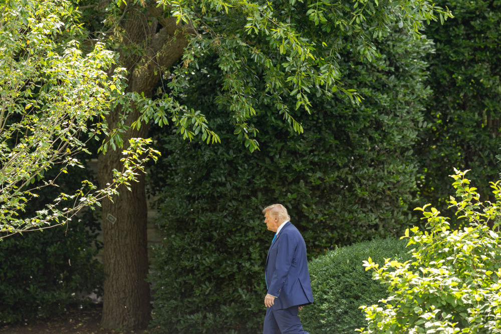 图片[3]-洛杉矶乱了！特朗普下令部署国民警卫队，防长称或出动军队-华闻时空