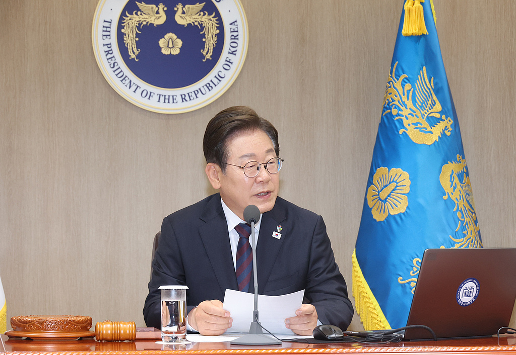 韩国总统李在明上任首月记者会：全力恢复崩溃的民生-华闻时空