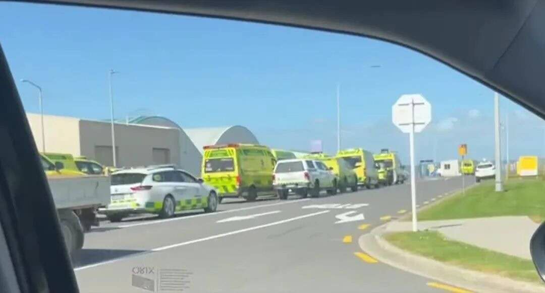 图片[5]-突发！奥克兰国际机场发生紧急状况：昆士兰航空航班致“Mayday”信号惊险着陆-华闻时空