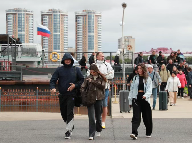 图片[2]-首批俄罗斯免签旅客入境-华闻时空