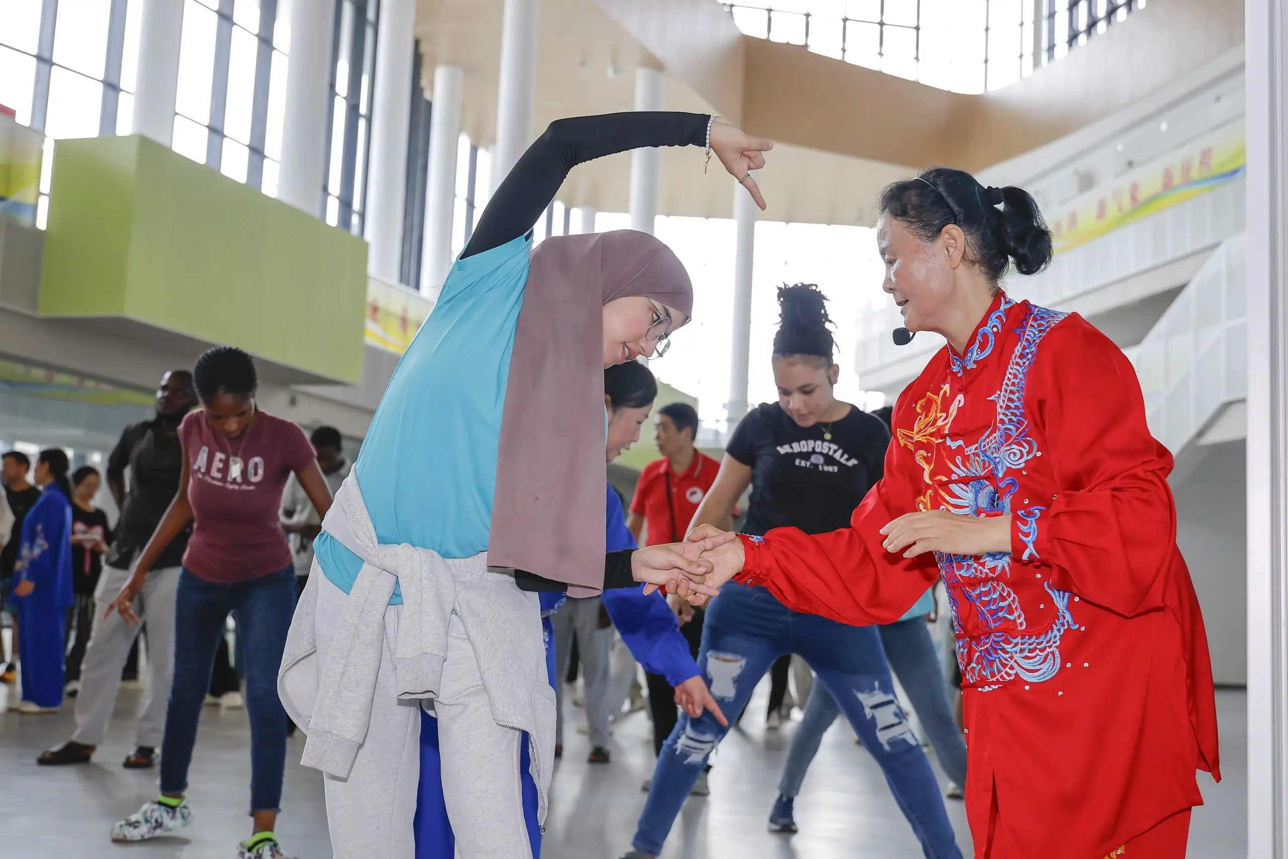 图片[3]-和外国友人一起解锁中华五禽戏-华闻时空