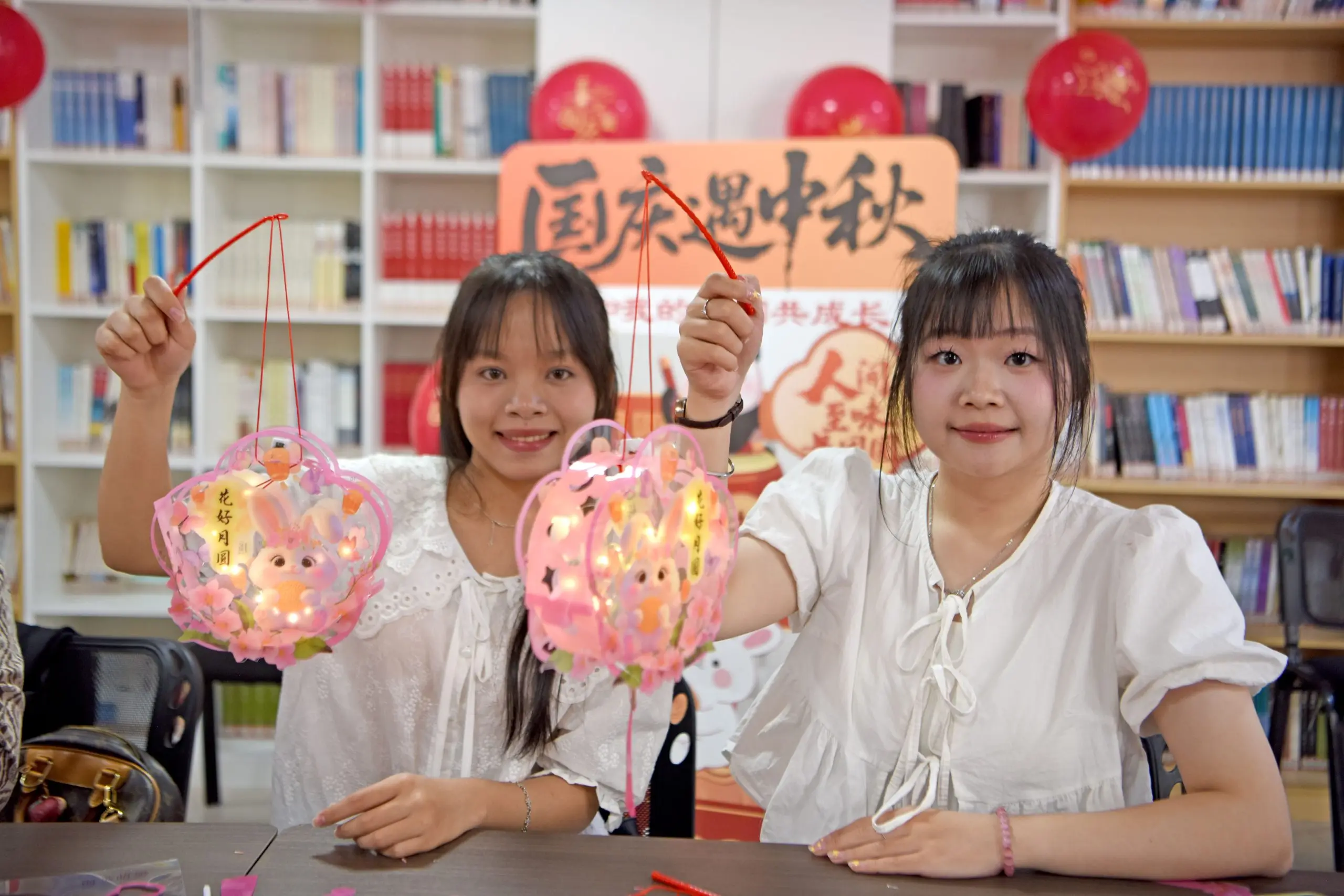 图片[3]-安徽淮南：外国友人沉浸式感受中秋魅力-华闻时空