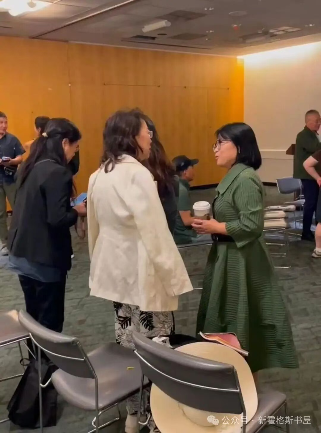 图片[2]-纽约写诗有伴当 I 严力老师诗歌创意写作工作坊第一期，最后一次线下改诗——十月二十八号，今天傍晚见-华闻时空