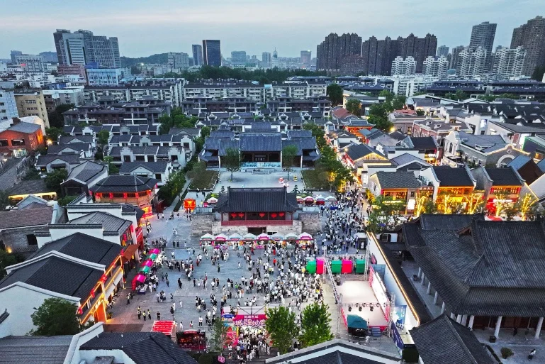 图片[1]-国际友人打卡芜湖古城-华闻时空