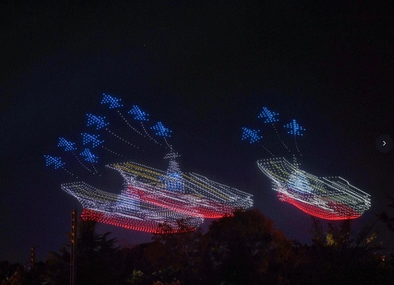 图片[2]-合肥天鹅湖畔上演无人机光影秀-华闻时空