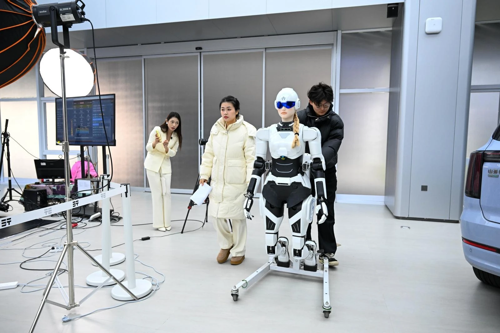 图片[4]-邂逅安徽人形机器人的科技活力-华闻时空