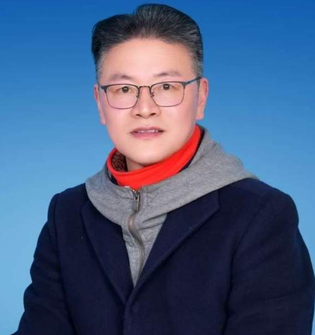 《灼华：一位江南藏家的山河梦影》-华闻时空