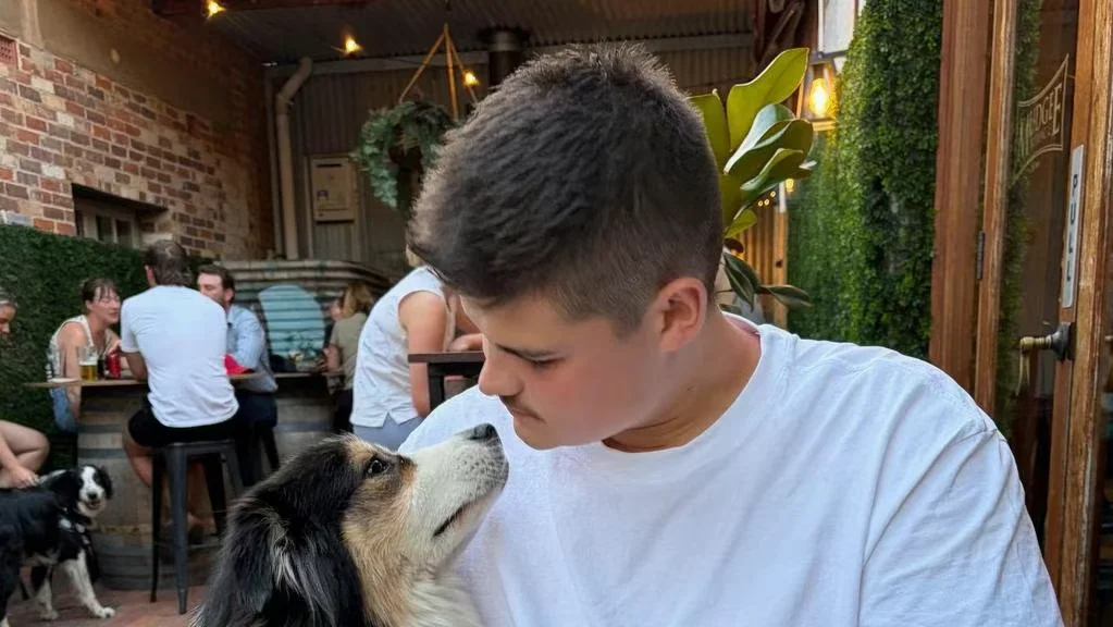 图片[2]-圣诞最暖消息！Bondi恐袭受伤失明警察终于出院，家人直呼“奇迹”-华闻时空