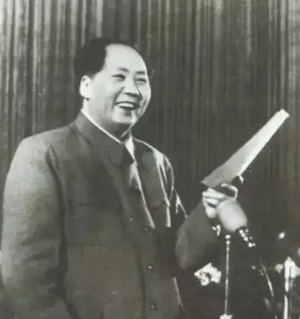 胡树萌深情背诵朗诵《红船颂》致敬毛泽东主席诞辰132周年-华闻时空