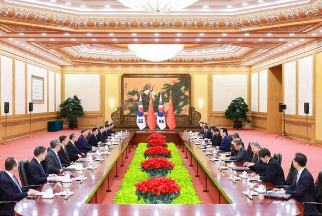 习近平同韩国总统李在明举行会谈-华闻时空