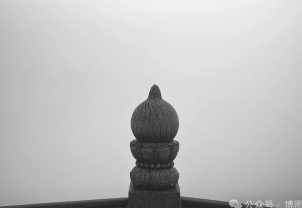 【评论】周一渤 ▏隐秘的世界：表达主体的视觉转向与美学追求__评李松森的《风吹来的光》-华闻时空