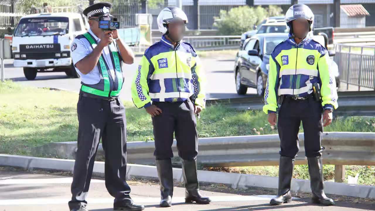 2025年共有34名警官被开除出警队-华闻时空