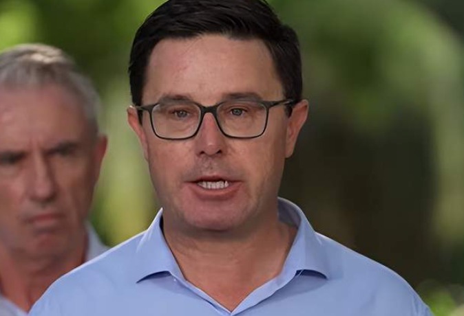 彻底变天了! 联盟党解散, 国家党退出! 工党下届大选直接连任? 反移民游行又来! 针对华人, 标语直接用中文-华闻时空