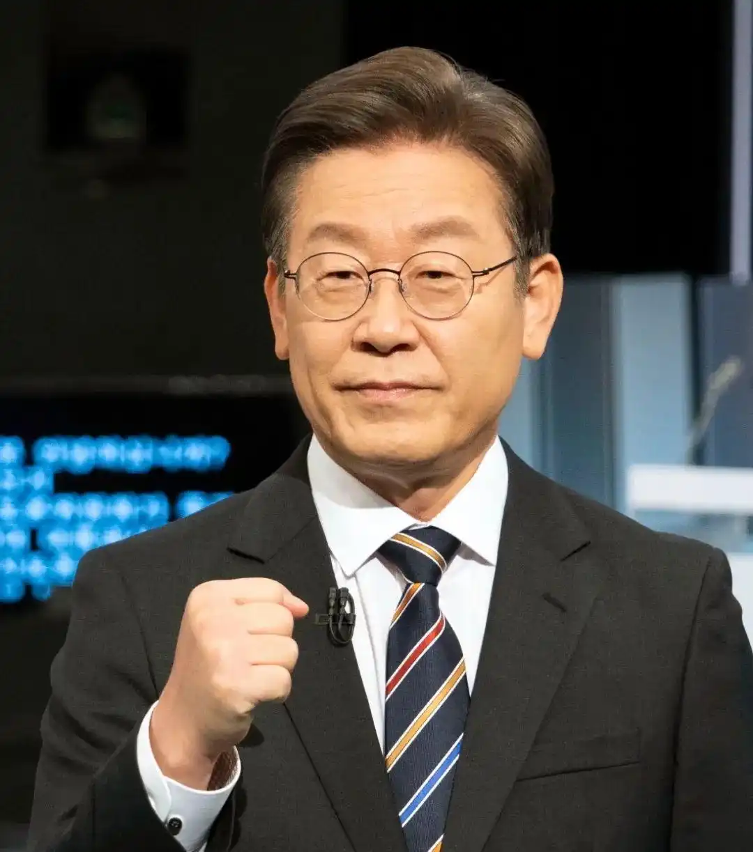 韩总统李在明新年首访中国，外界期待“与尹锡悦不同”-华闻时空