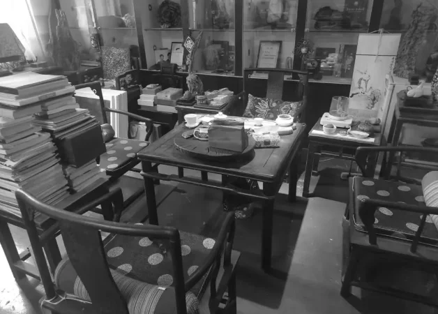 图片[1]-走进艺术家工作室之一·卢清：朝着艺术阳光走下去-华闻时空