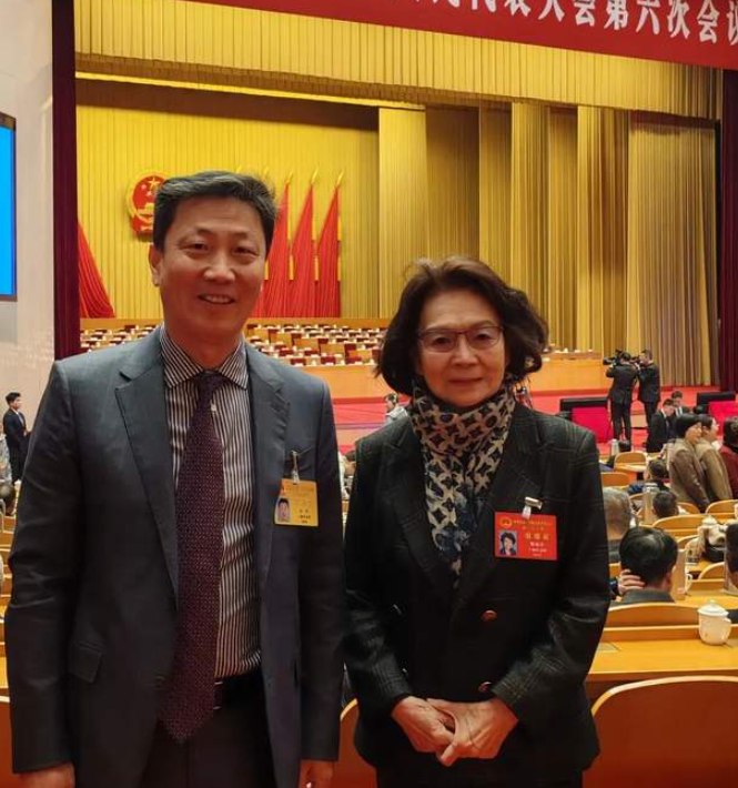 我会侨商代表参加杭州市两会-华闻时空