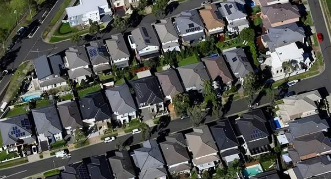 澳洲下令严查: 3万多海外房东或被强制披露, 遭$8.25万巨额重罚! 华人收到罚单一脸懵…-华闻时空