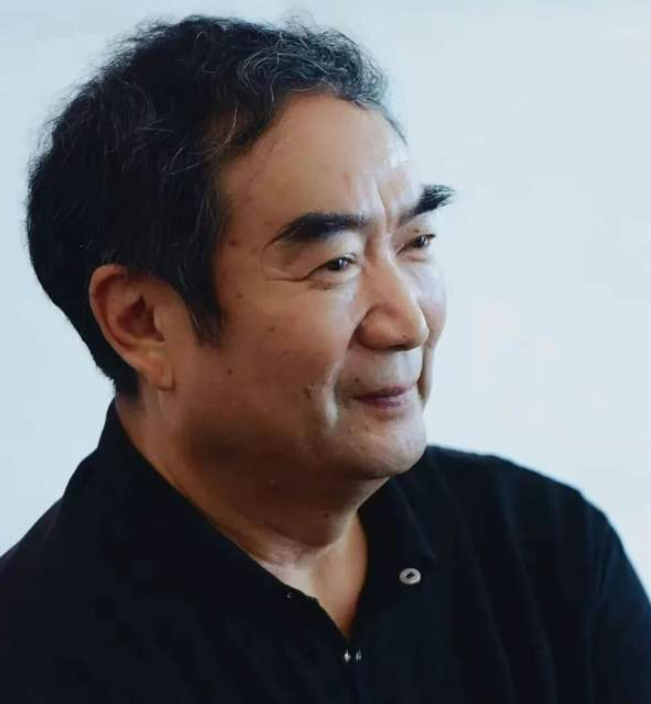 科幻与荒诞的寓言-华闻时空