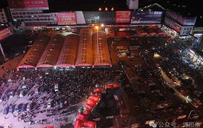 【新年旧影】周一渤：春运 ＆ 年集（1990-2024 ）-华闻时空