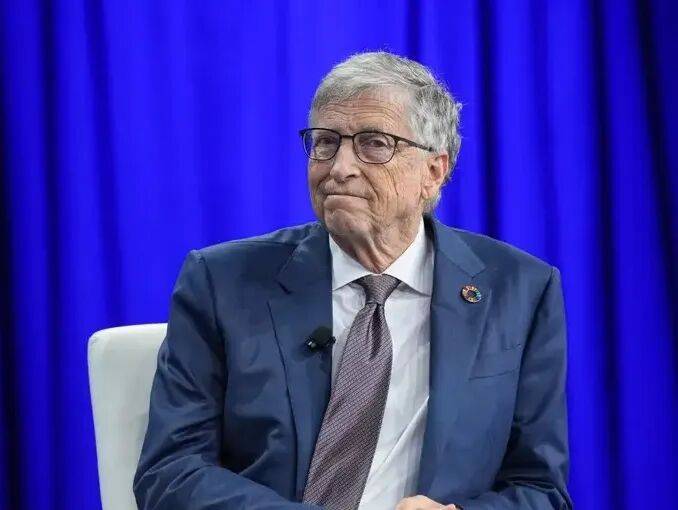 只剩几小时,比尔·盖茨突然取消演讲-华闻时空