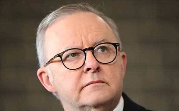 突发! 澳洲总理府收到威胁:”炸成废墟”! 总理紧急撤离, 国防会议期间有人恶意破坏, 警方紧急出动-华闻时空