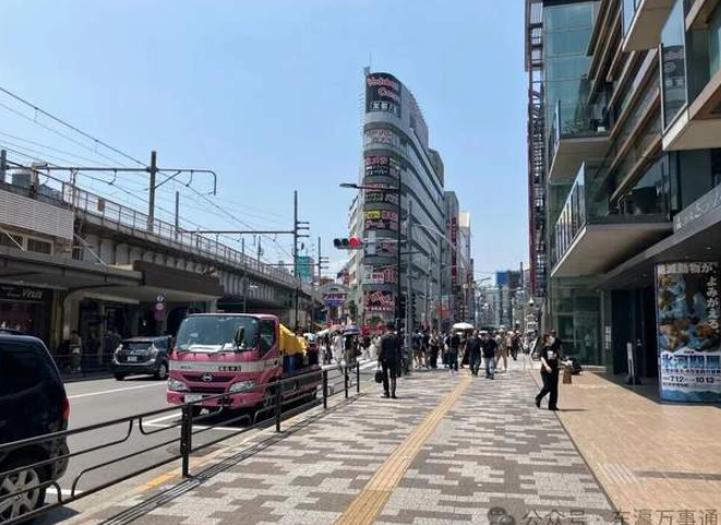 2月访日外国人创新高 中国游客连续三个月锐减-华闻时空