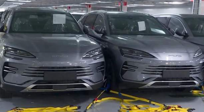 燃油焦慮推動電動車銷售激增-华闻时空