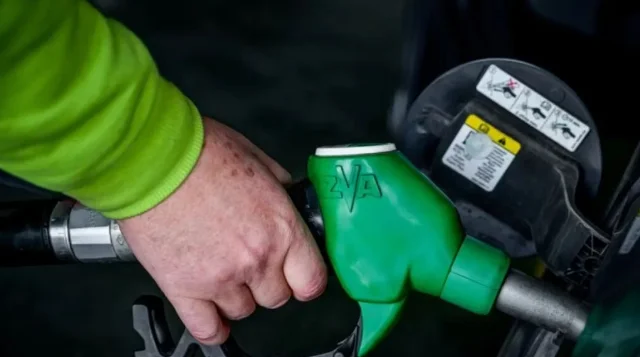 图片[2]-补贴来了！希腊掷3亿欧元应对能源危机，75%司机受益最快4月到账-华闻时空