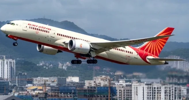 图片[1]-突发! 300多乘客白飞8小时! 印度飞温哥华航班紧急返航, 原因令人震惊-华闻时空