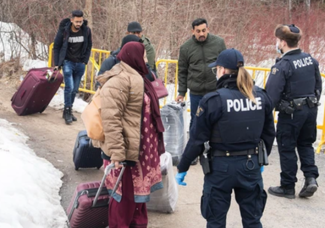 炸裂! NDP准党魁提议: 大规模特赦+引入更多留学生+向难民开放! 全网骂翻-华闻时空