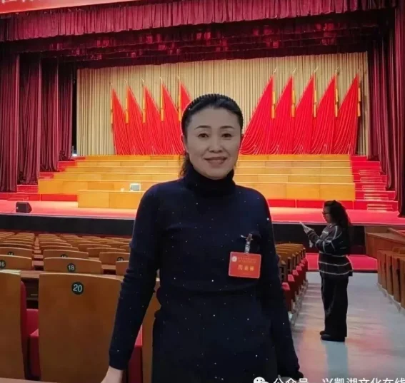 图片[1]-【写给春天专刊：诗歌】杨秀芹：春草辞-华闻时空