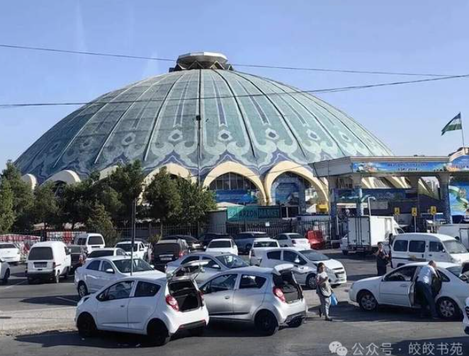 戎章榕：有一种蓝，叫作乌兹别克斯坦蓝-华闻时空