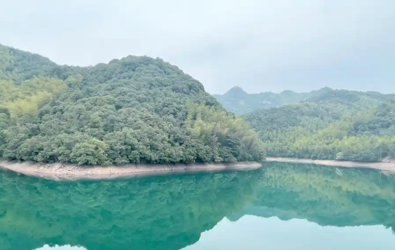 申美英诗歌欣赏：杭州行诗之·黄湖镇青山村-华闻时空