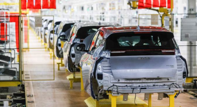 最新! 中国三大车企确认进入加拿大, 最快年底开卖! 特斯拉成大赢家!-华闻时空