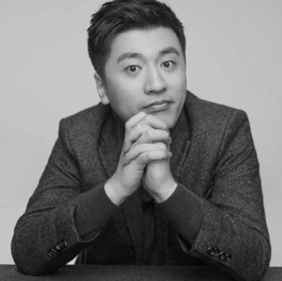 张雪峰猝死冲上热搜! 41岁人生嘎然而止! 真相令人心惊, 更多细节被曝! 引发无数网友重新思考人生…-华闻时空