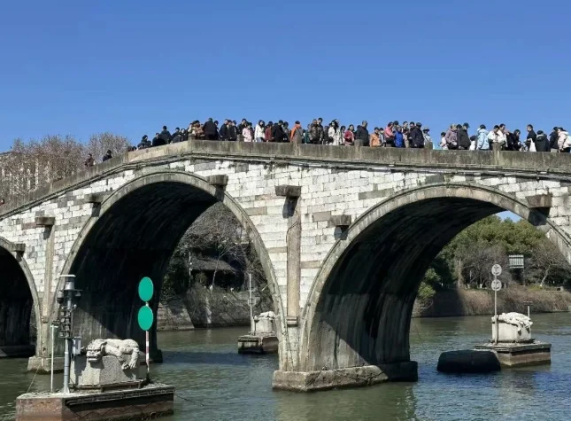 图片[1]-岑国荣丨马年春节遇见千年运河-华闻时空